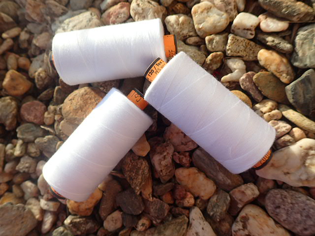 nit AMANN - BELFIL S - BÍLÁ - 100% polyesterová - VYSOCEPEVNOSTNÍ - 1000 m