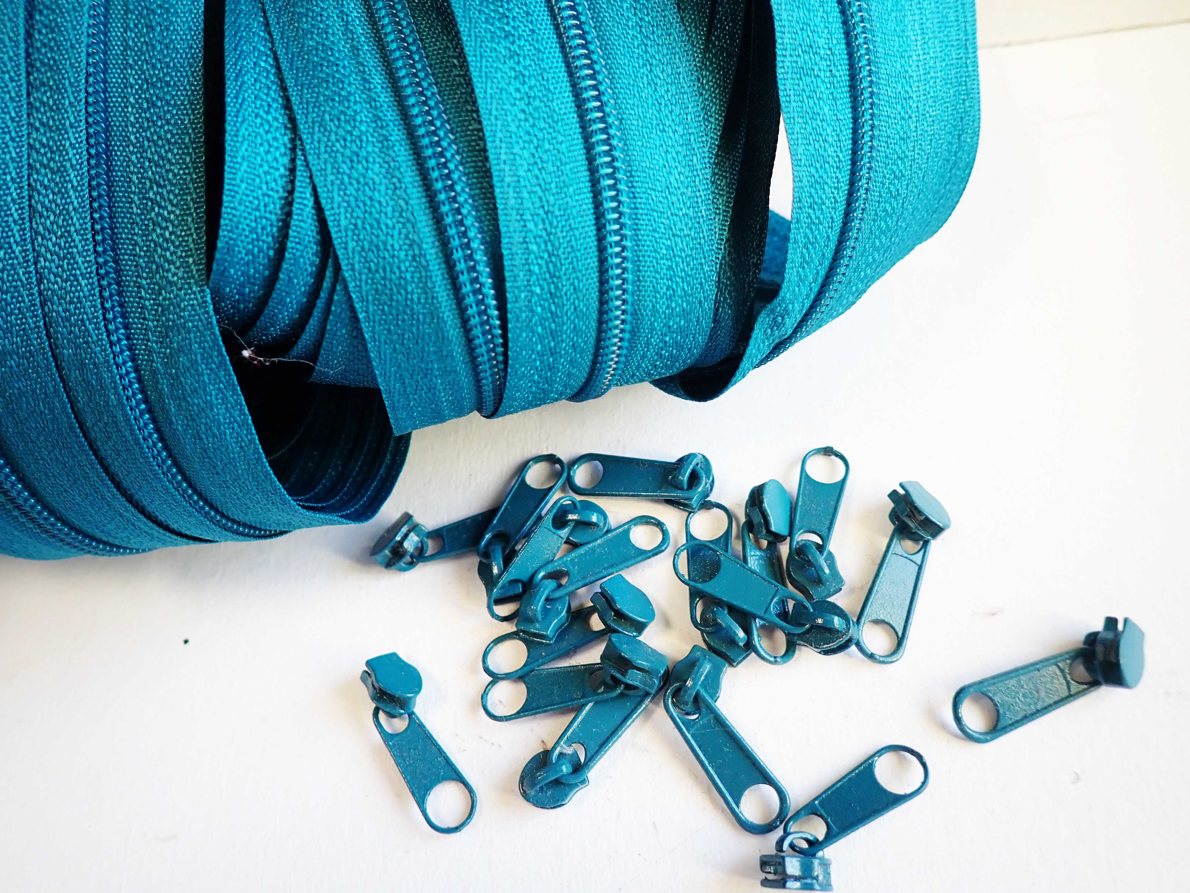 jezdec k zipu PETROLEJOVÝ