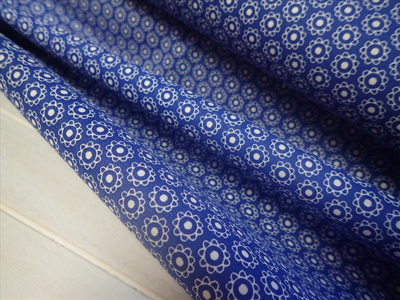 LÁTKA - MODRÁ + KYTIČKY