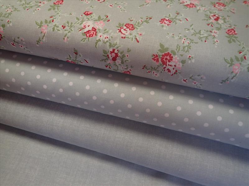 LÁTKA - SVĚTLE ŠEDÁ + BÍLÝ  PUNTÍK