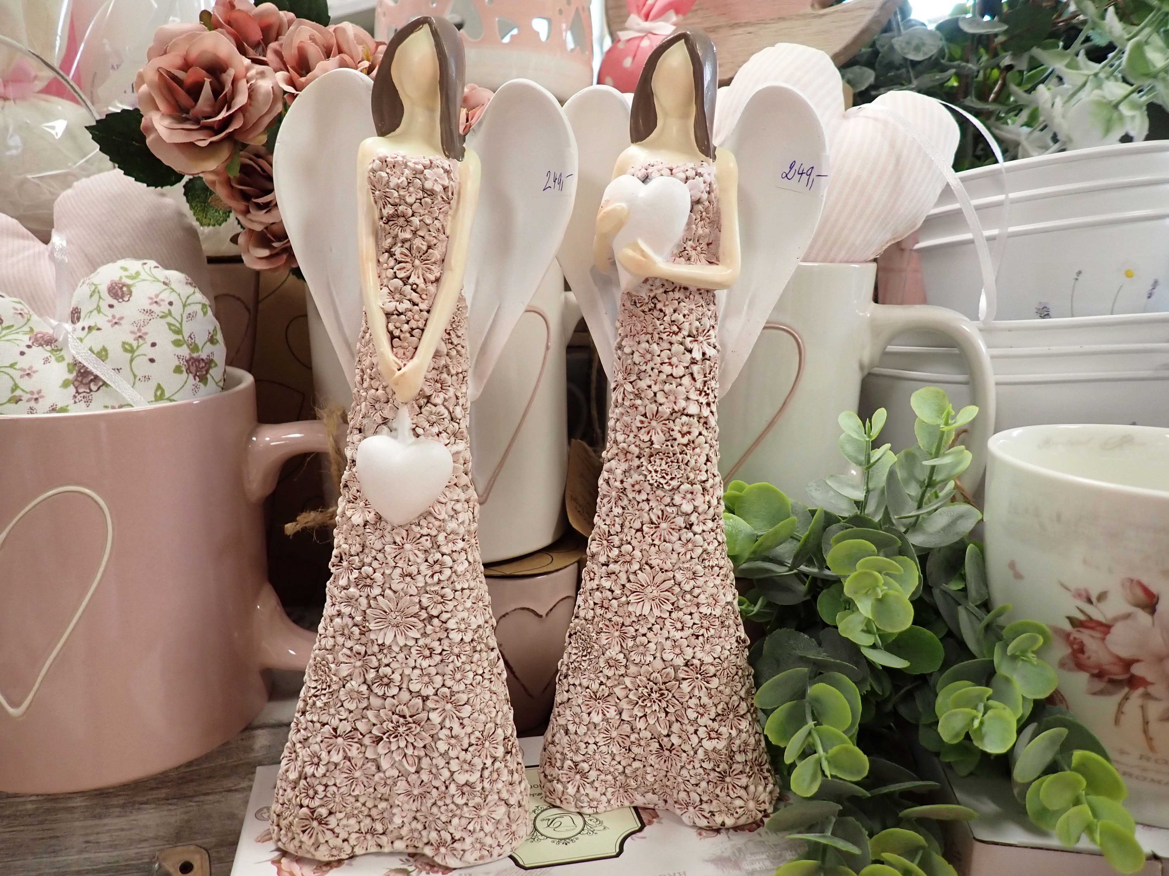 ANDÍLEK - VÍLA - STARORŮŽOVÉ KYTIČKY NA ŠATECH