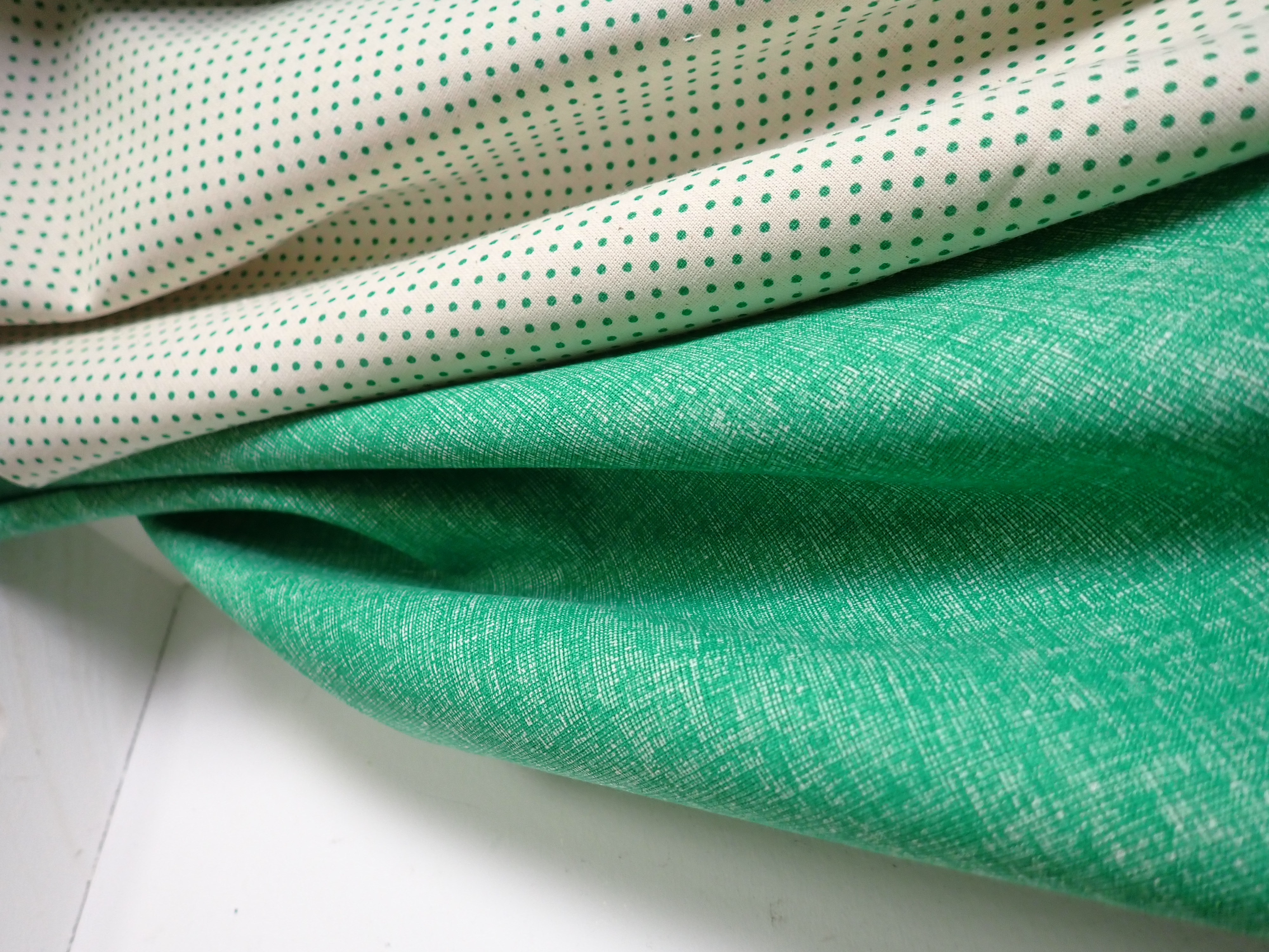 LÁTKA - LNĚNÝ EFEKT - ZELENÝ