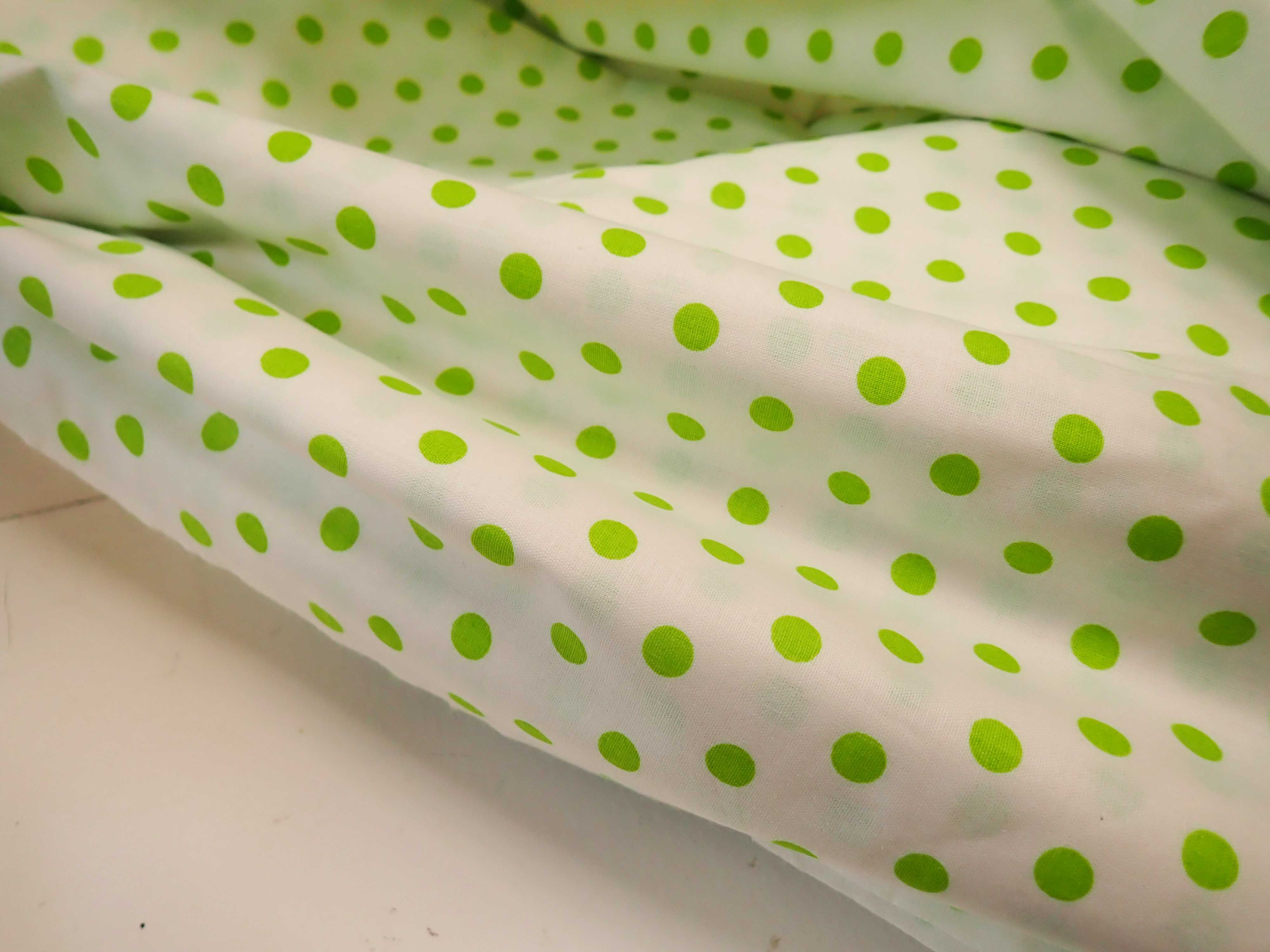 LÁTKA - BÍLÁ + ZELENÉ PUNTÍKY