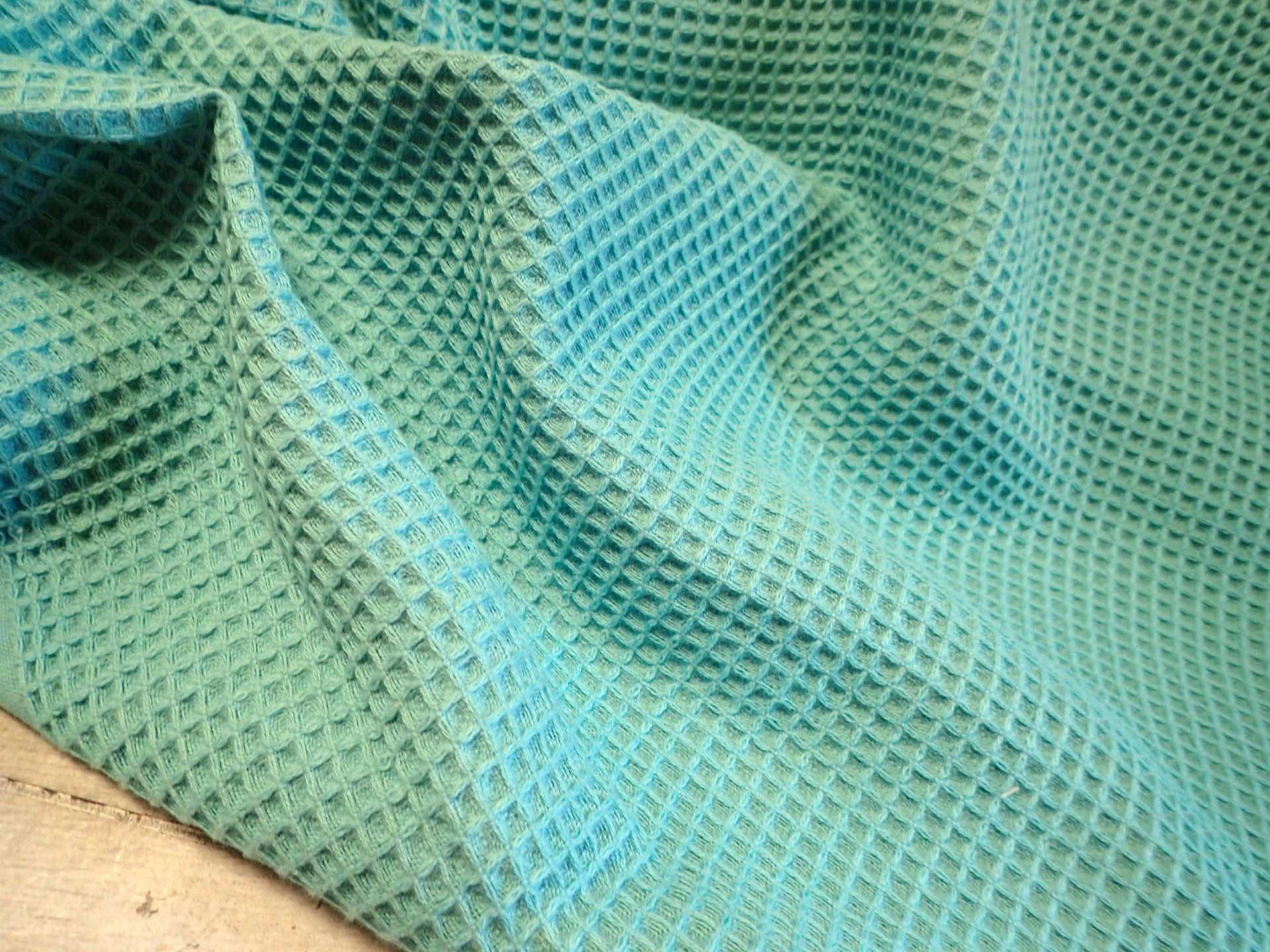 LÁTKA - WAFFLE - MENTOLOVÁ