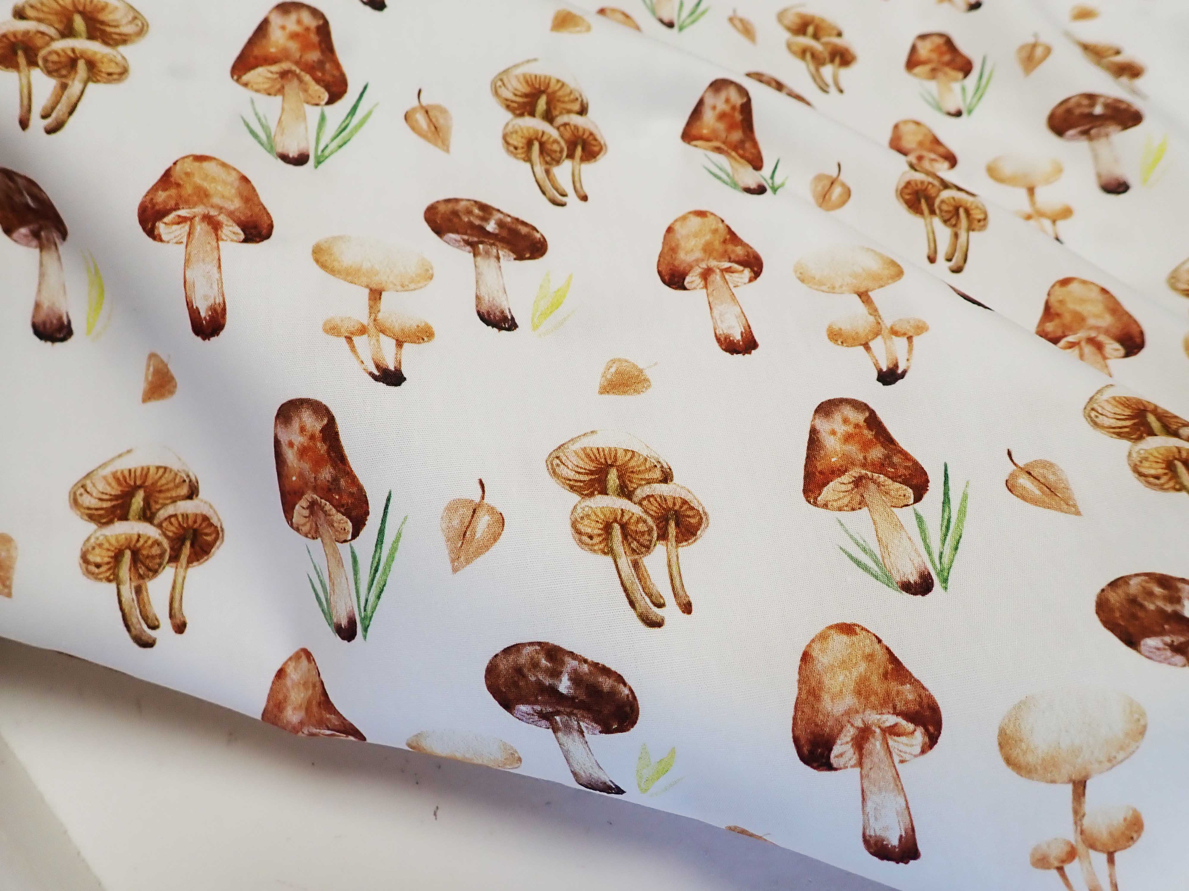 LÁTKA - POPELÍN - HOUBY