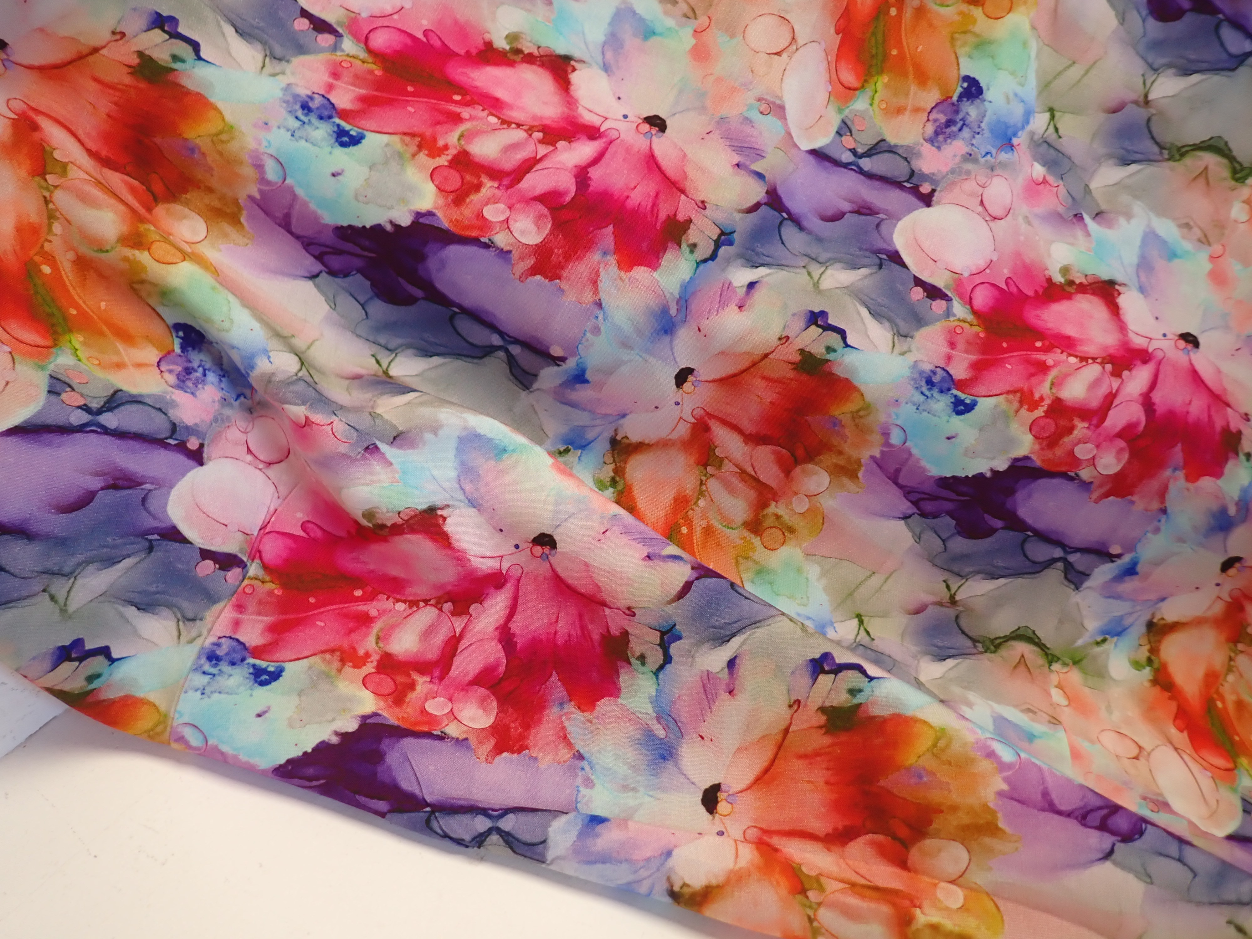 LÁTKA - UMĚLÉ HEDVÁBÍ - FOTOTISK 