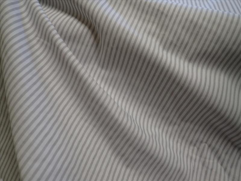 LÁTKA - PROUŽEK - SVĚTLE ŠEDÝ