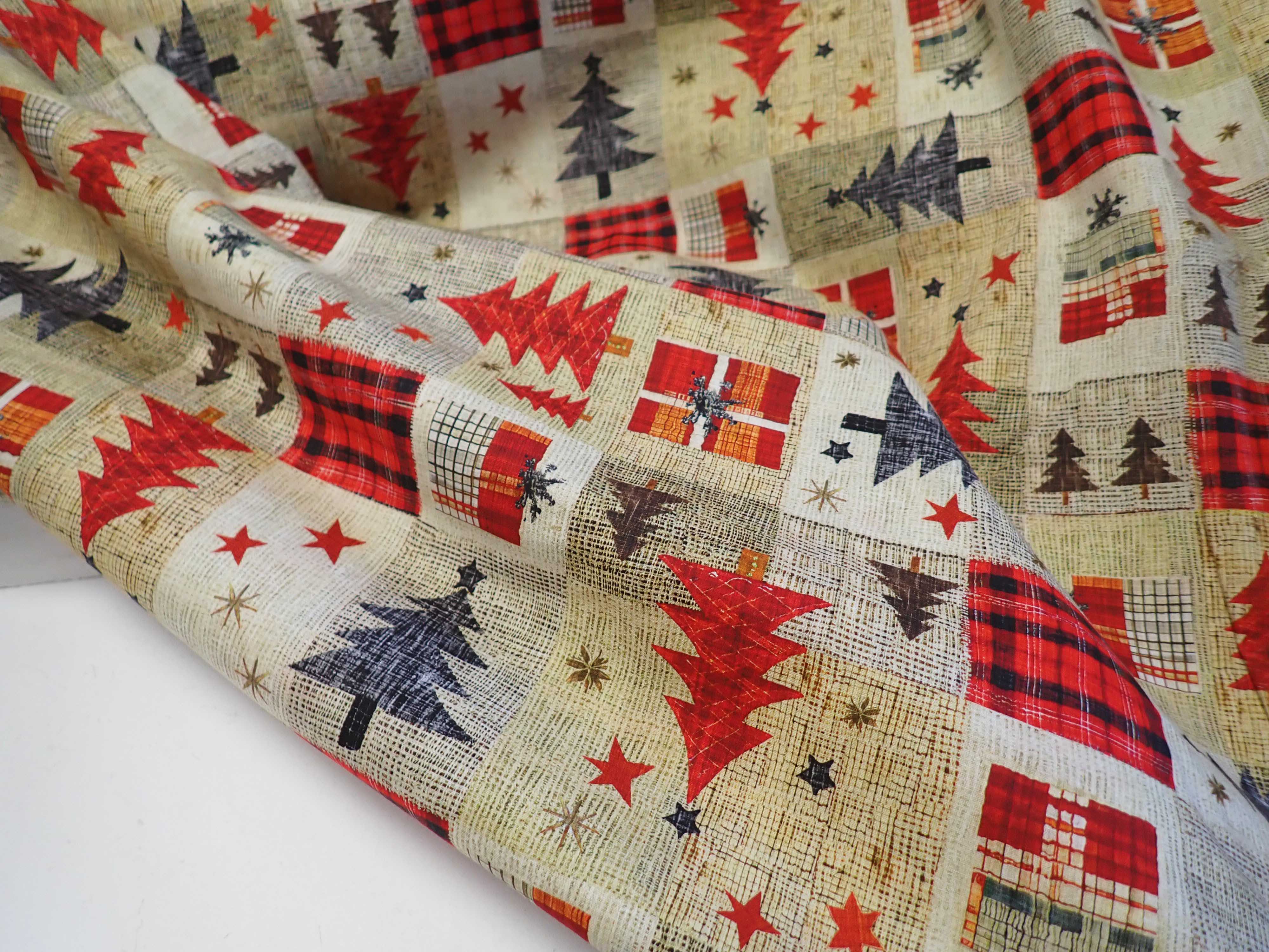 LÁTKA - VÁNOČNÍ - STROMEČKY - ČERVENÉ