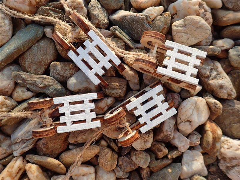 DEKORACE - SÁŇKY - BÍLÉ