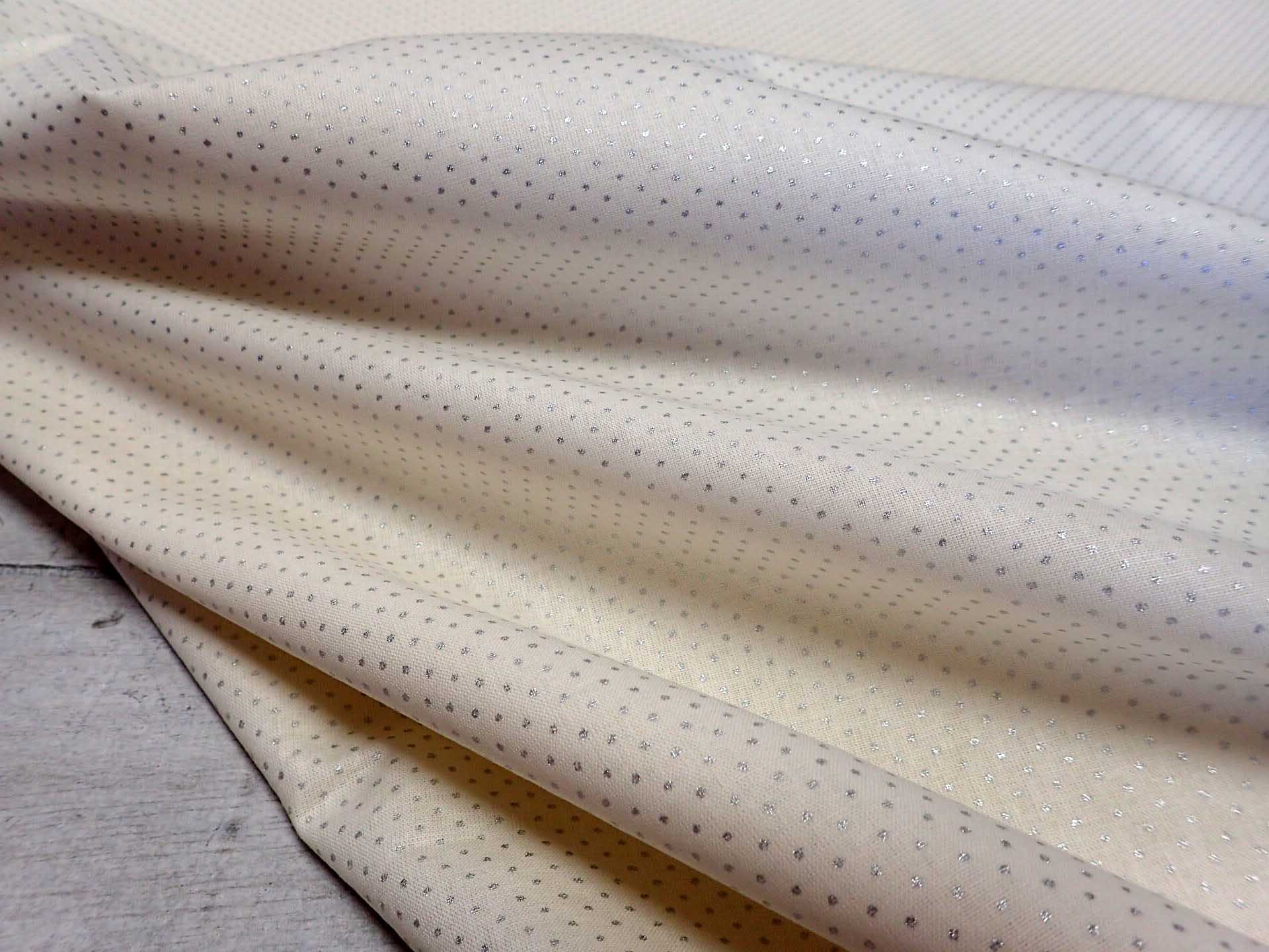 LÁTKA - VÁNOČNÍ - STŘÍBRNÉ PUNTÍKY