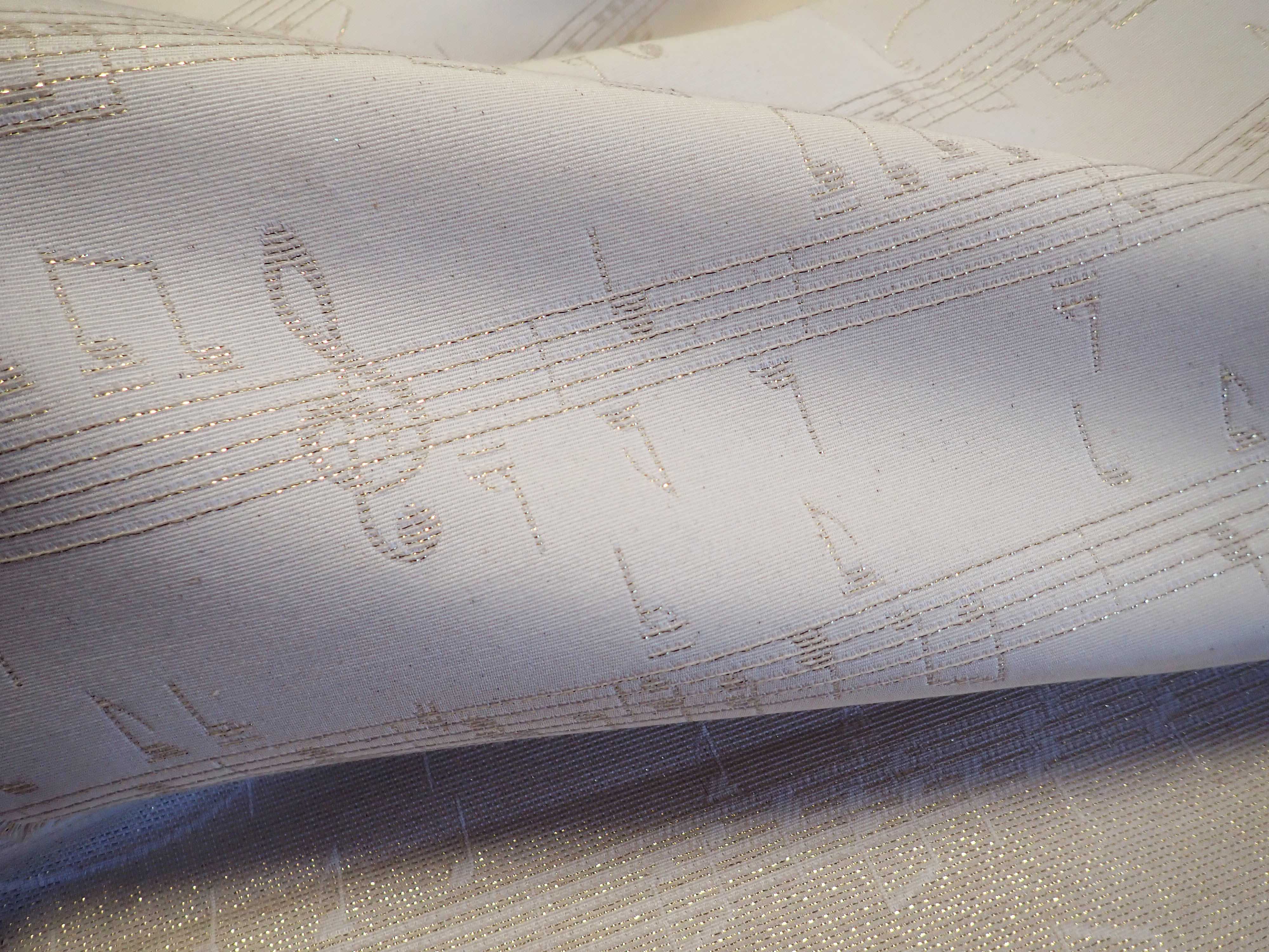 LÁTKA - OBOUSTRANNÁ - NOTY + HOUSLOVÝ KLÍČ - ZLATÁ