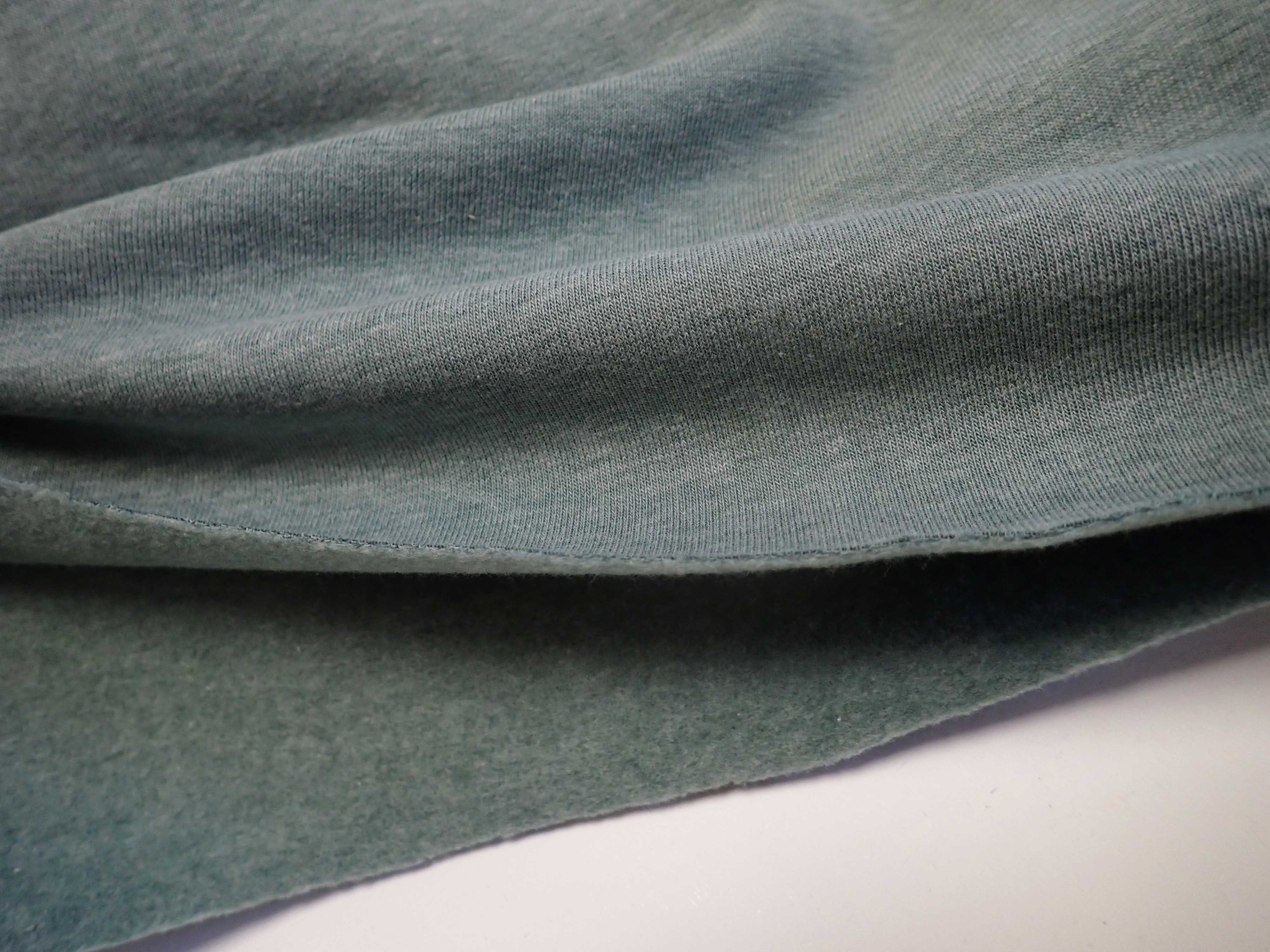 LÁTKA - TEPLÁKOVINA - POČESANÁ - ZELENÁ