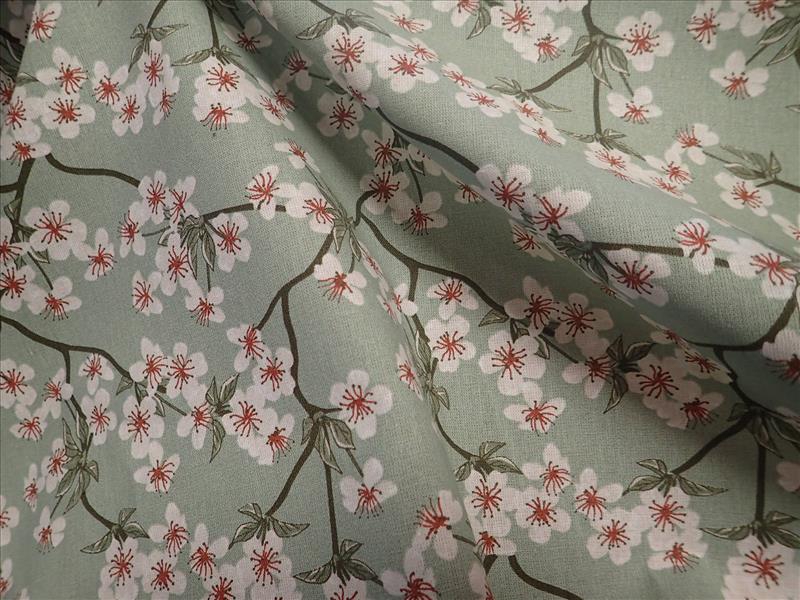 LÁTKA - ŠEDOZELENÁ + KVĚTY