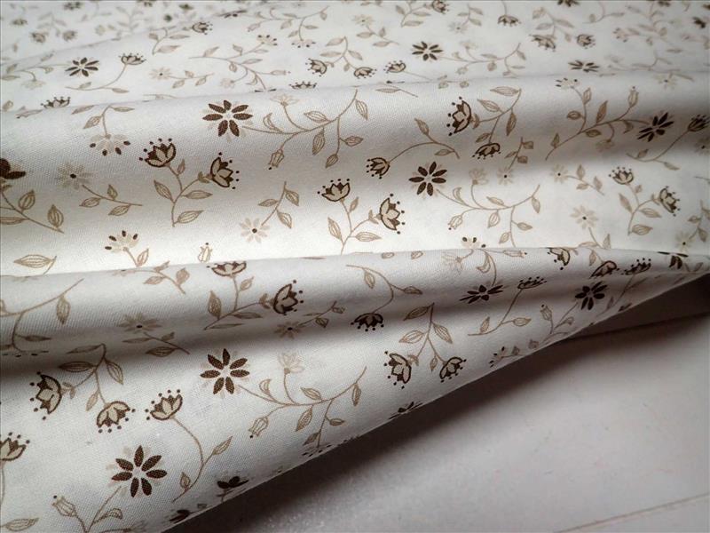 LÁTKA - BÉŽOVÉ KYTIČKY