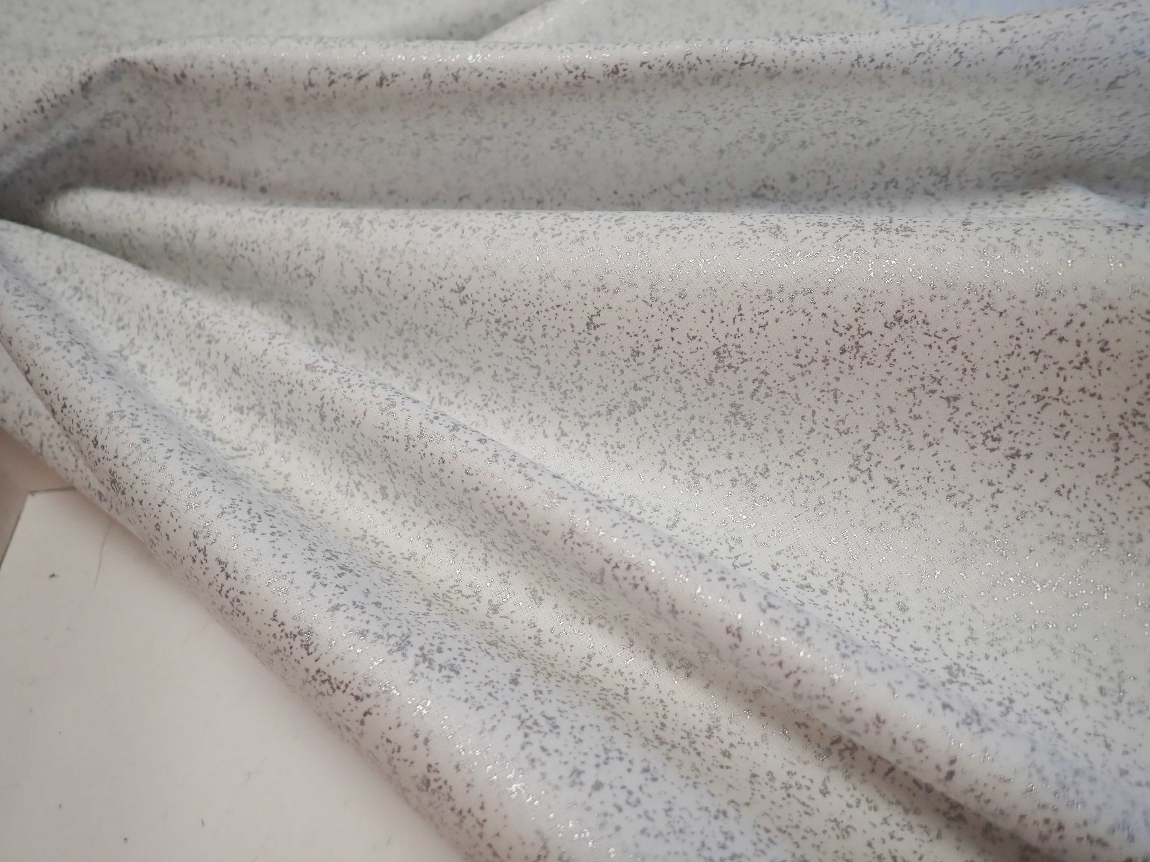 LÁTKA - VÁNOČNÍ - STŘÍBRNÝ PRACH