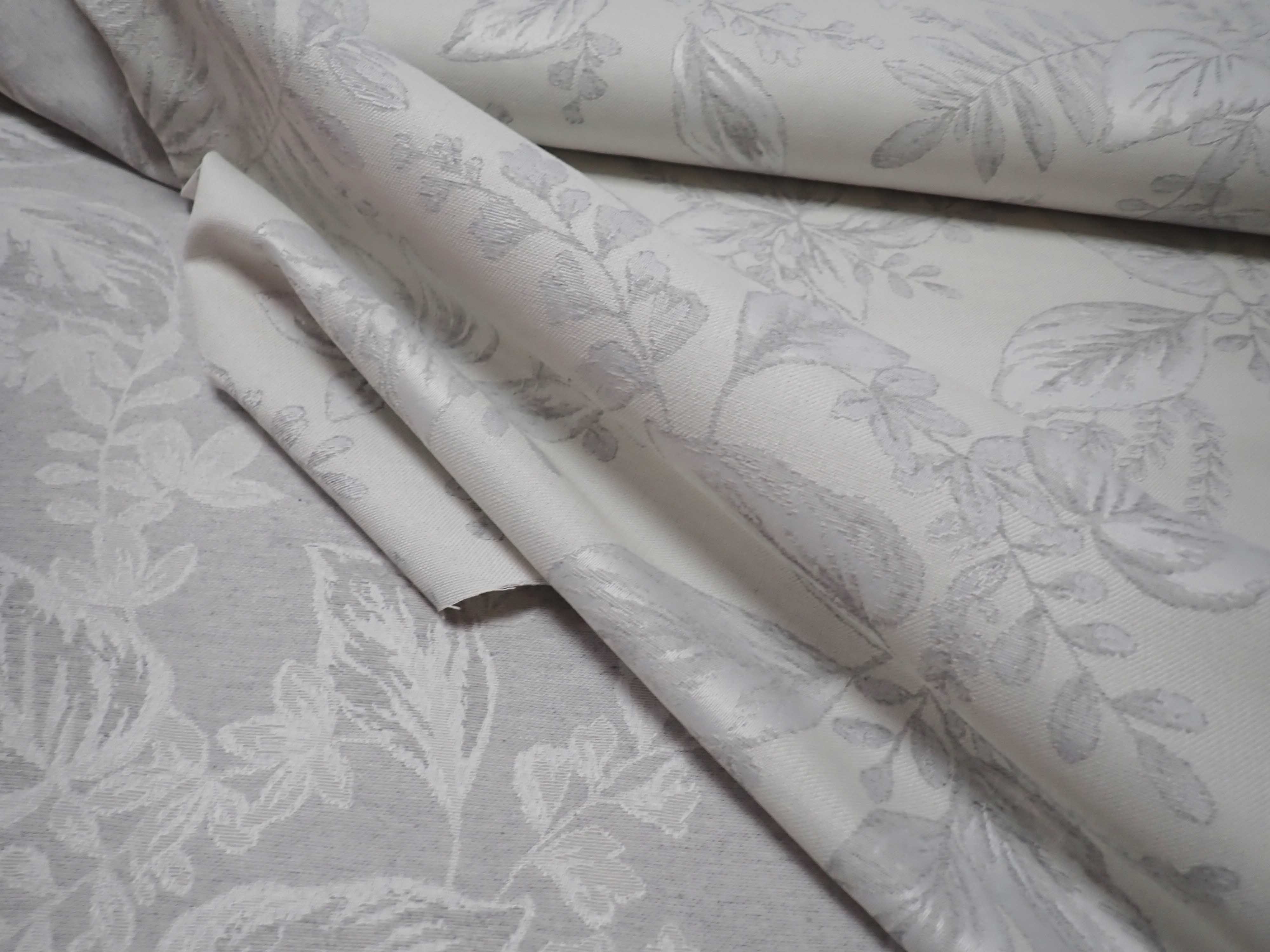 LÁTKA - POTAHOVKA - OBOUSTANNÁ