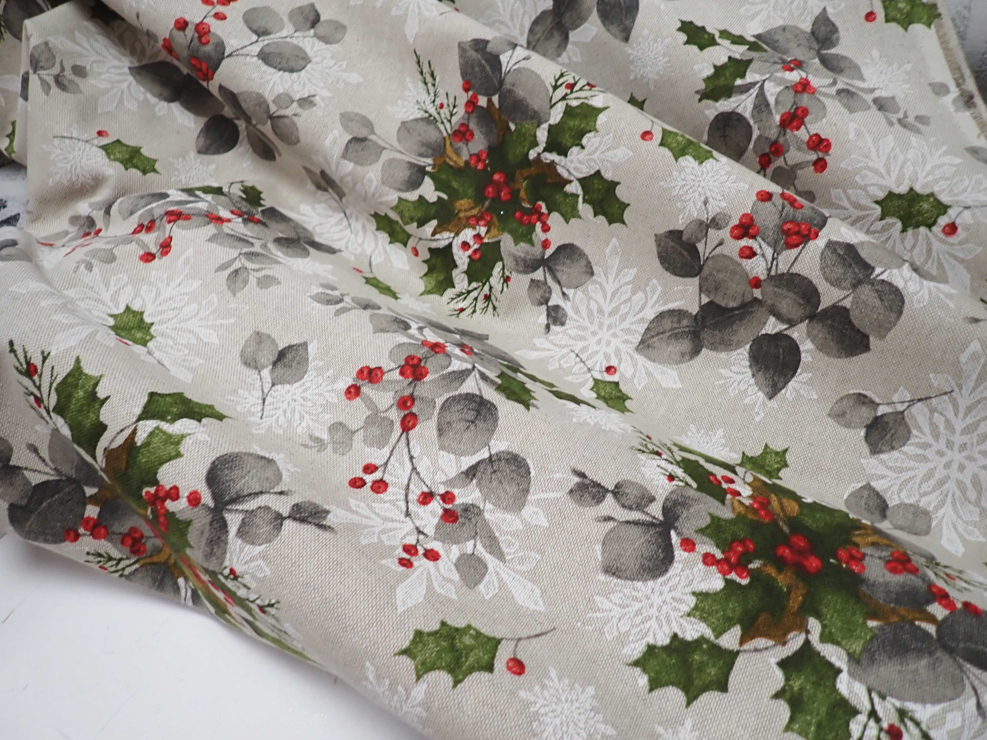 LÁTKA - REŽNÁ - VÁNOČNÍ - CESMÍNY + VLOČKY