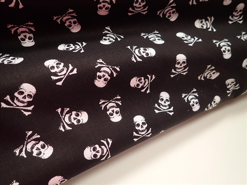 LÁTKA - ČERNÁ + LEBKY