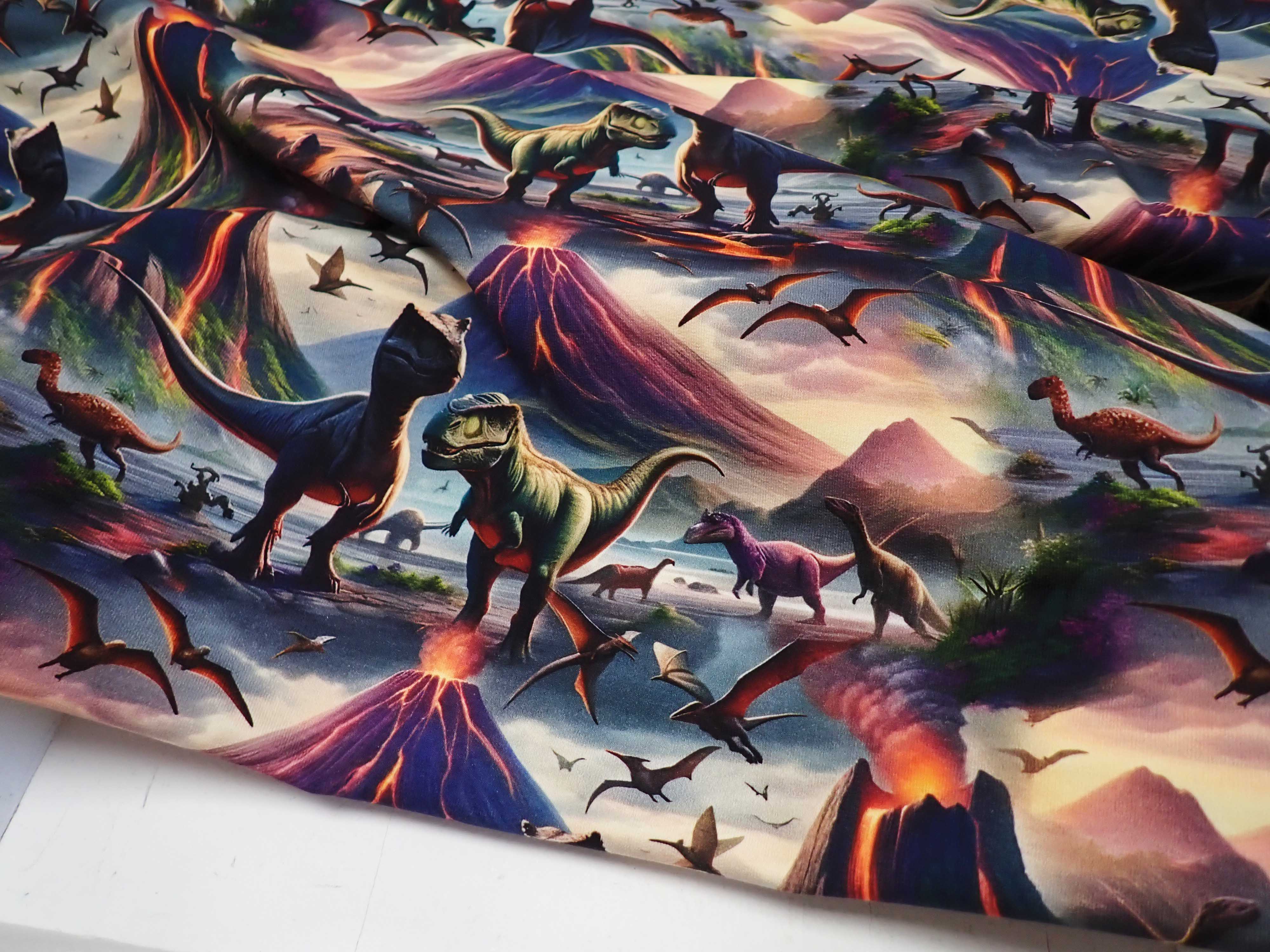 LÁTKA - TEPLÁKOVINA - FOTOTISK - DINOSAUŘI