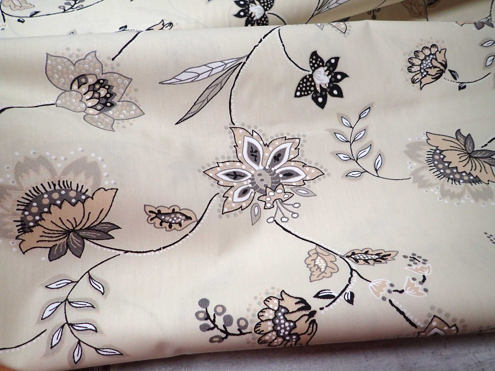 LÁTKA - SMETANOVÁ + KVĚTY