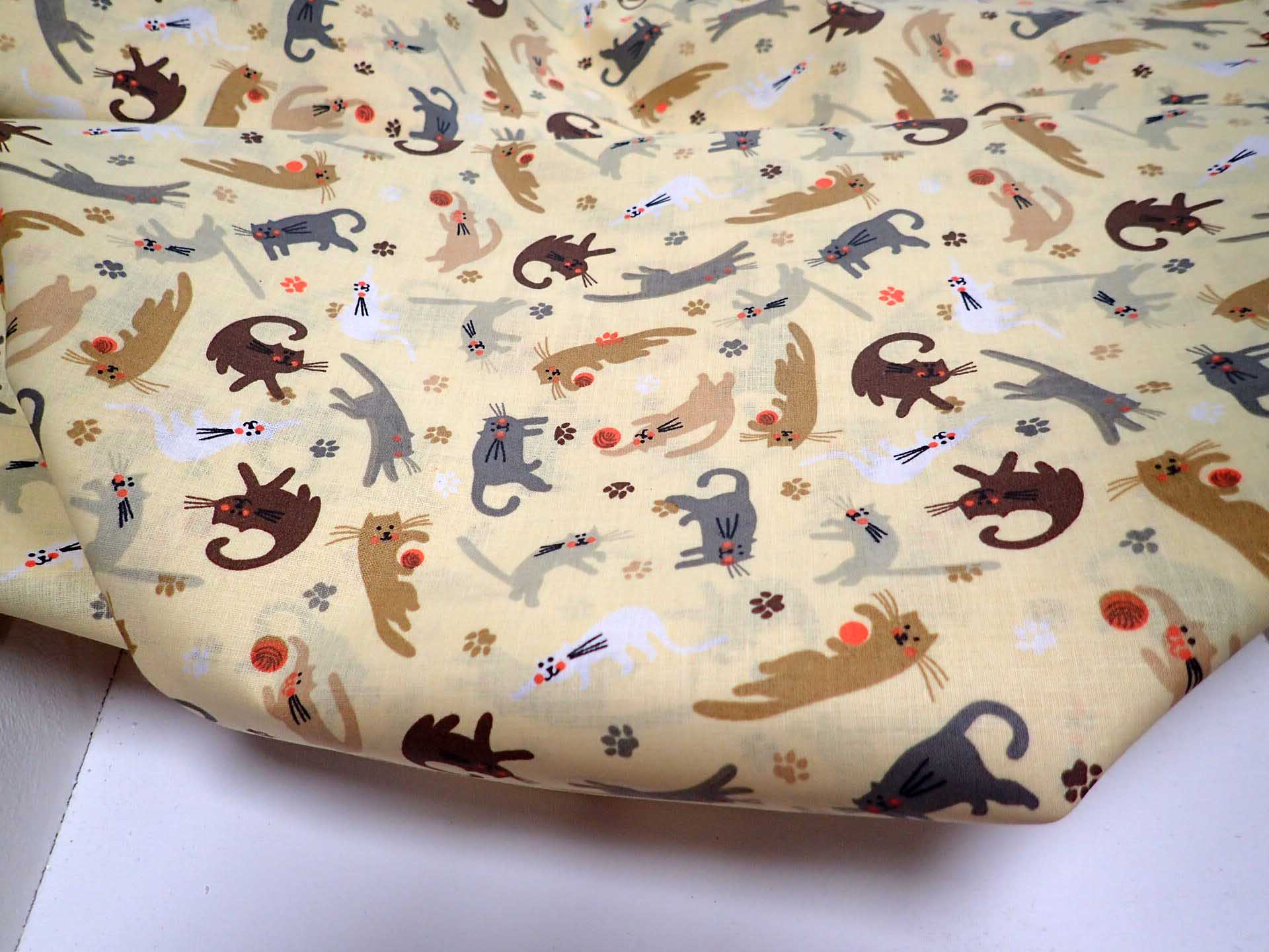 LÁTKA - DĚTSKÁ - KOČKY