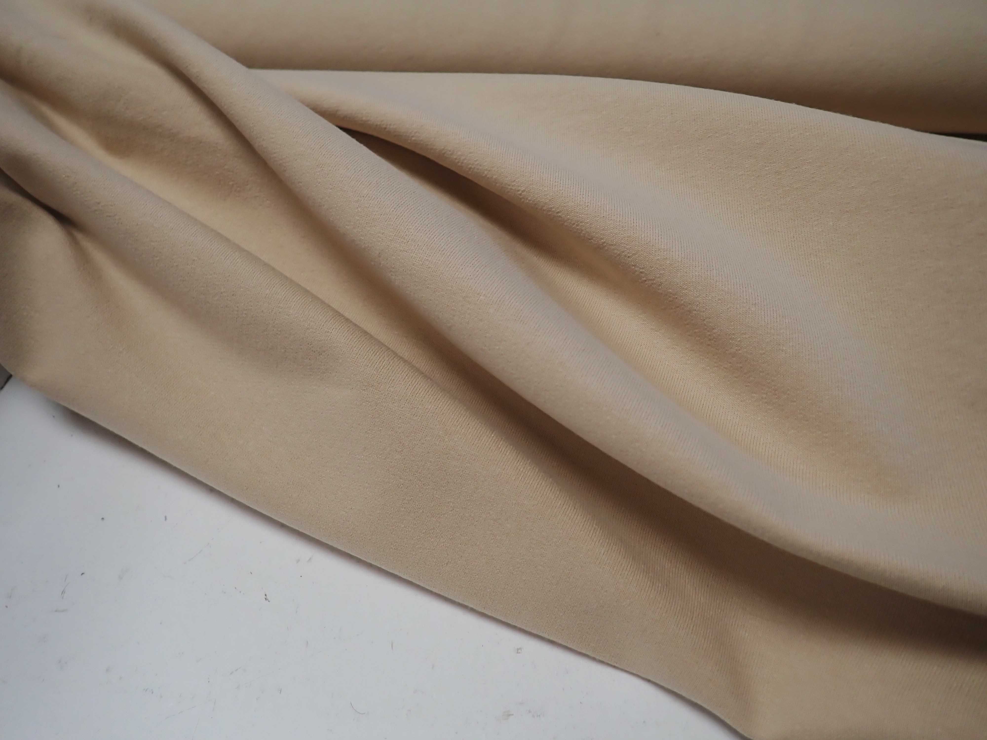 LÁTKA - TEPLÁKOVINA - JEDNOBAREVNÁ - BÉŽOVÁ