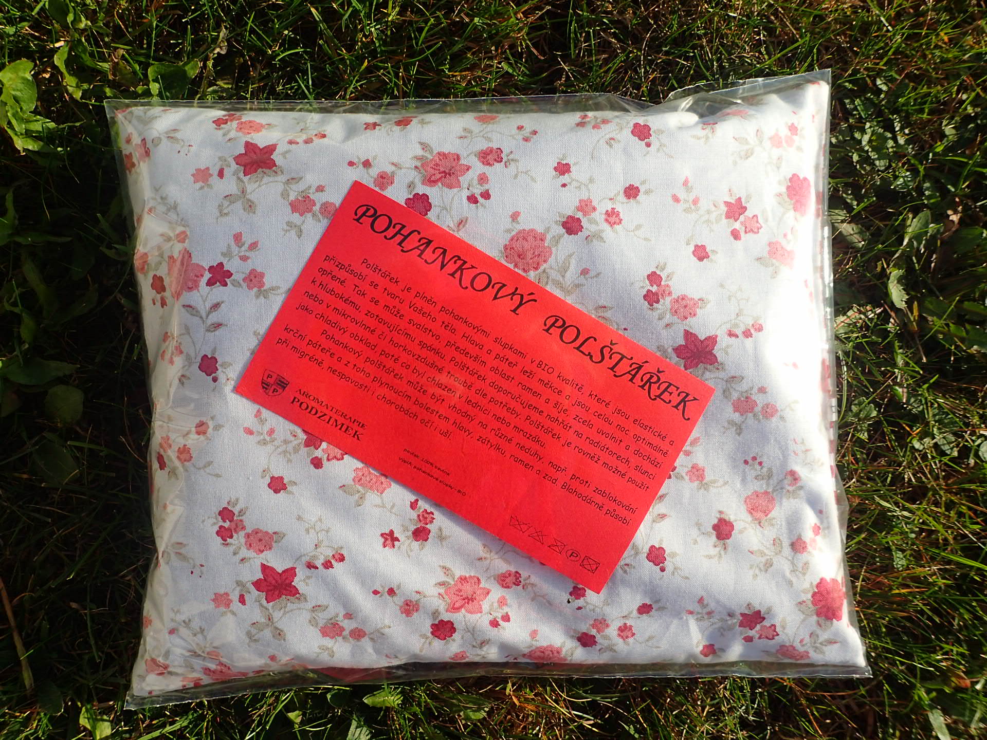 NAHŘÍVACÍ POHANKOVÝ POLŠTÁŘEK - STŘEDNÍ