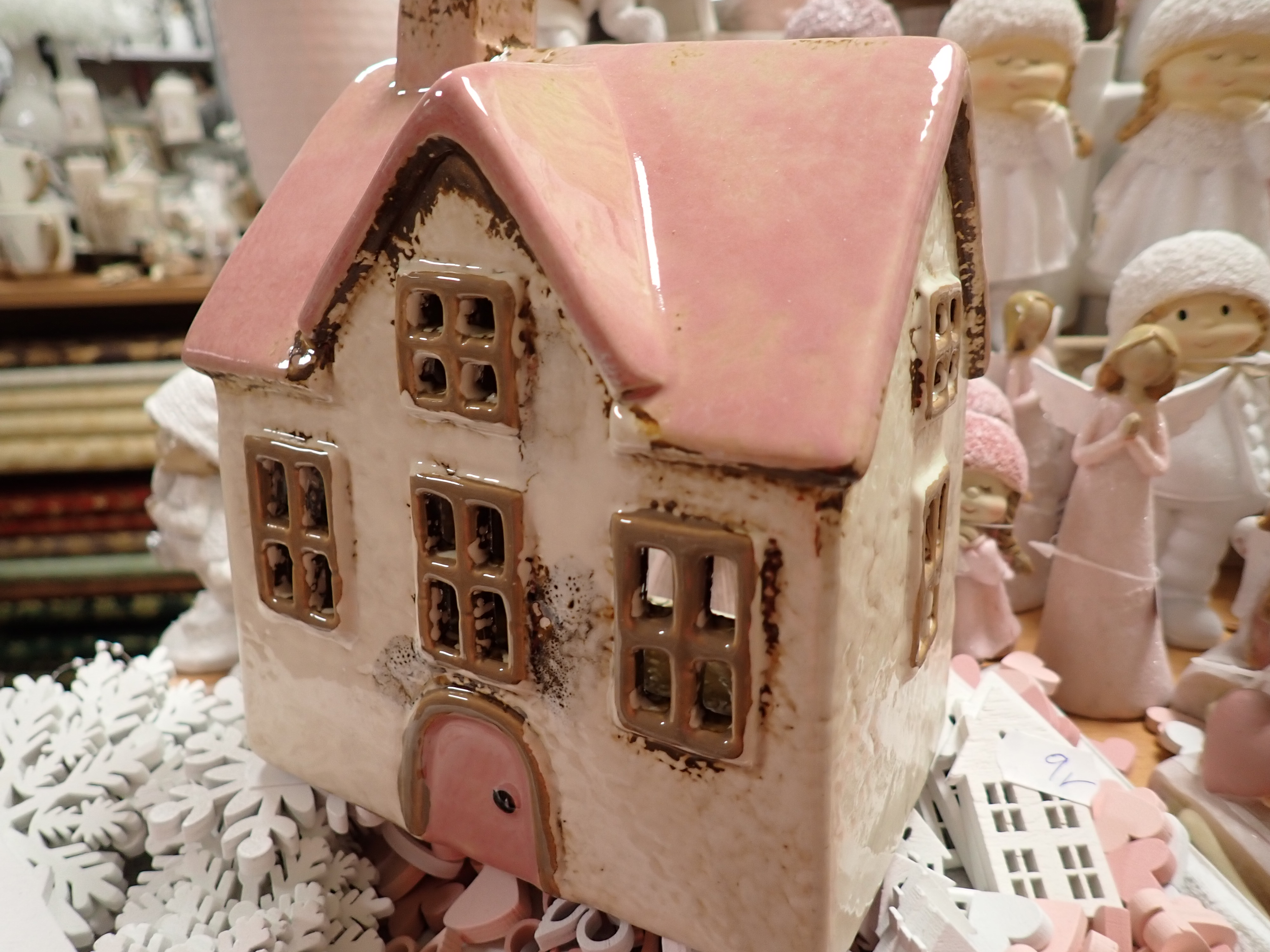 DEKORACE - DOMEČEK - RŮŽOVÝ