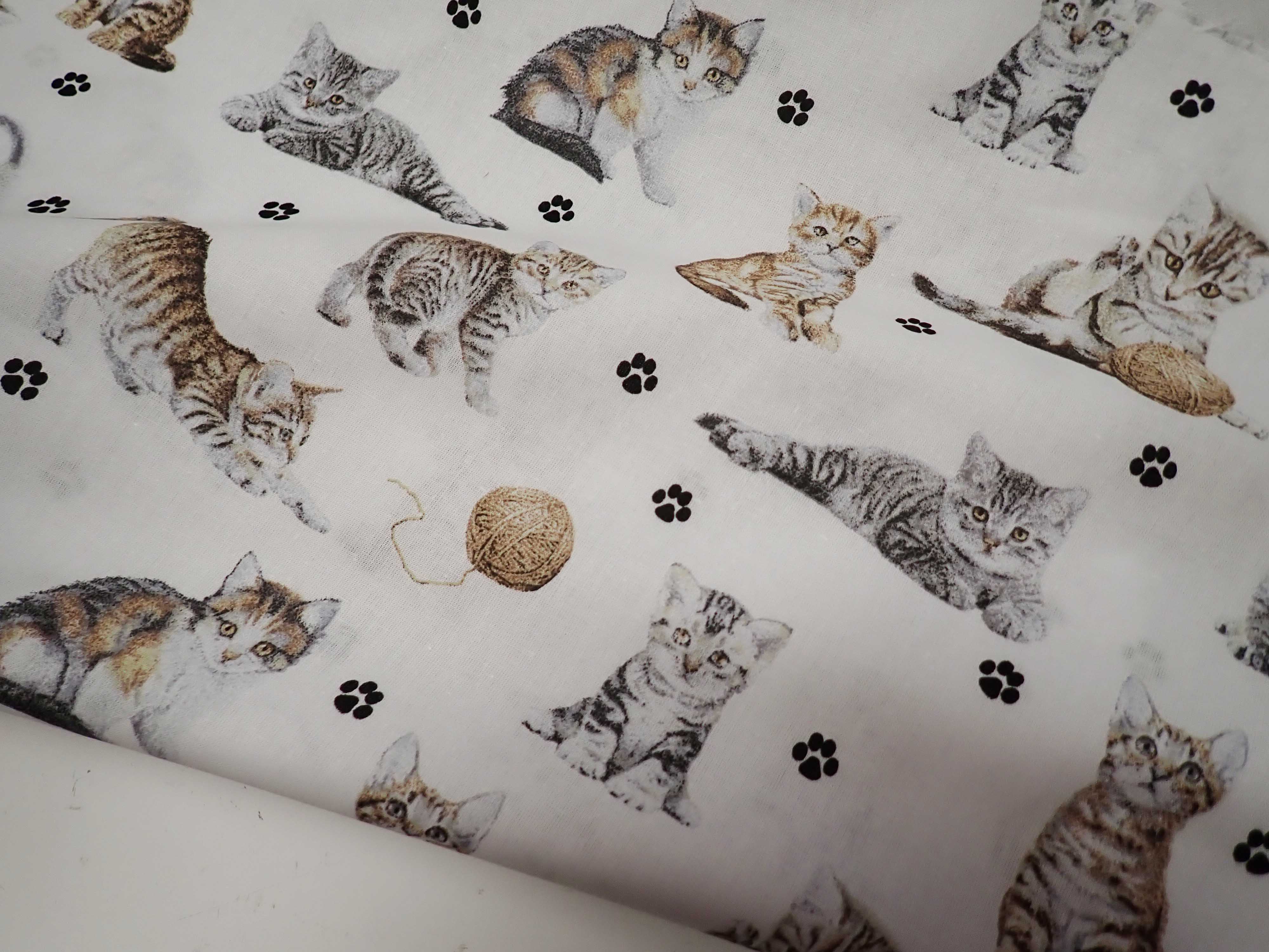 LÁTKA - DĚTSKÁ - KOČKY