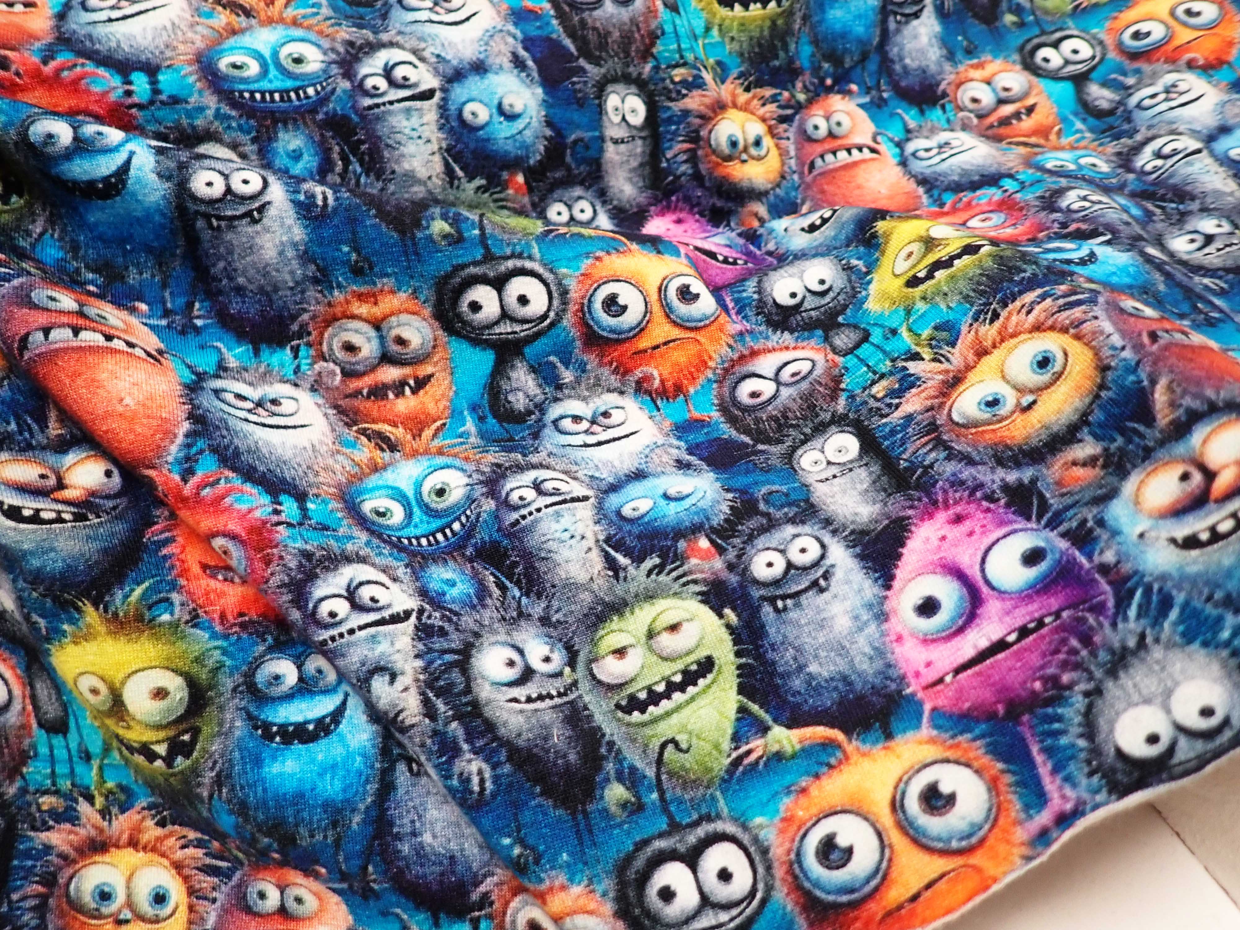 LÁTKA - TEPLÁKOVINA - FOTOTISK - PŘÍŠERKY