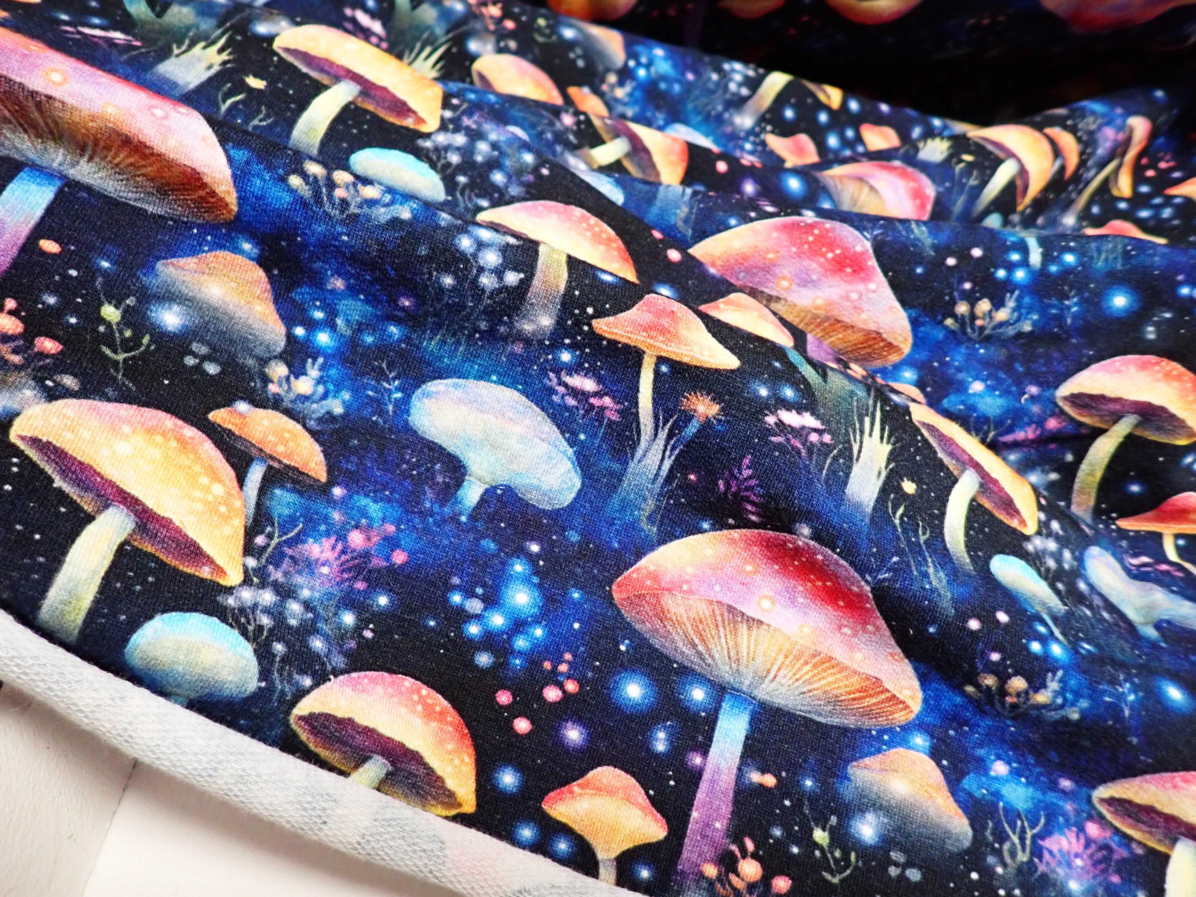 LÁTKA - TEPLÁKOVINA - HOUBY - FOTOTISK