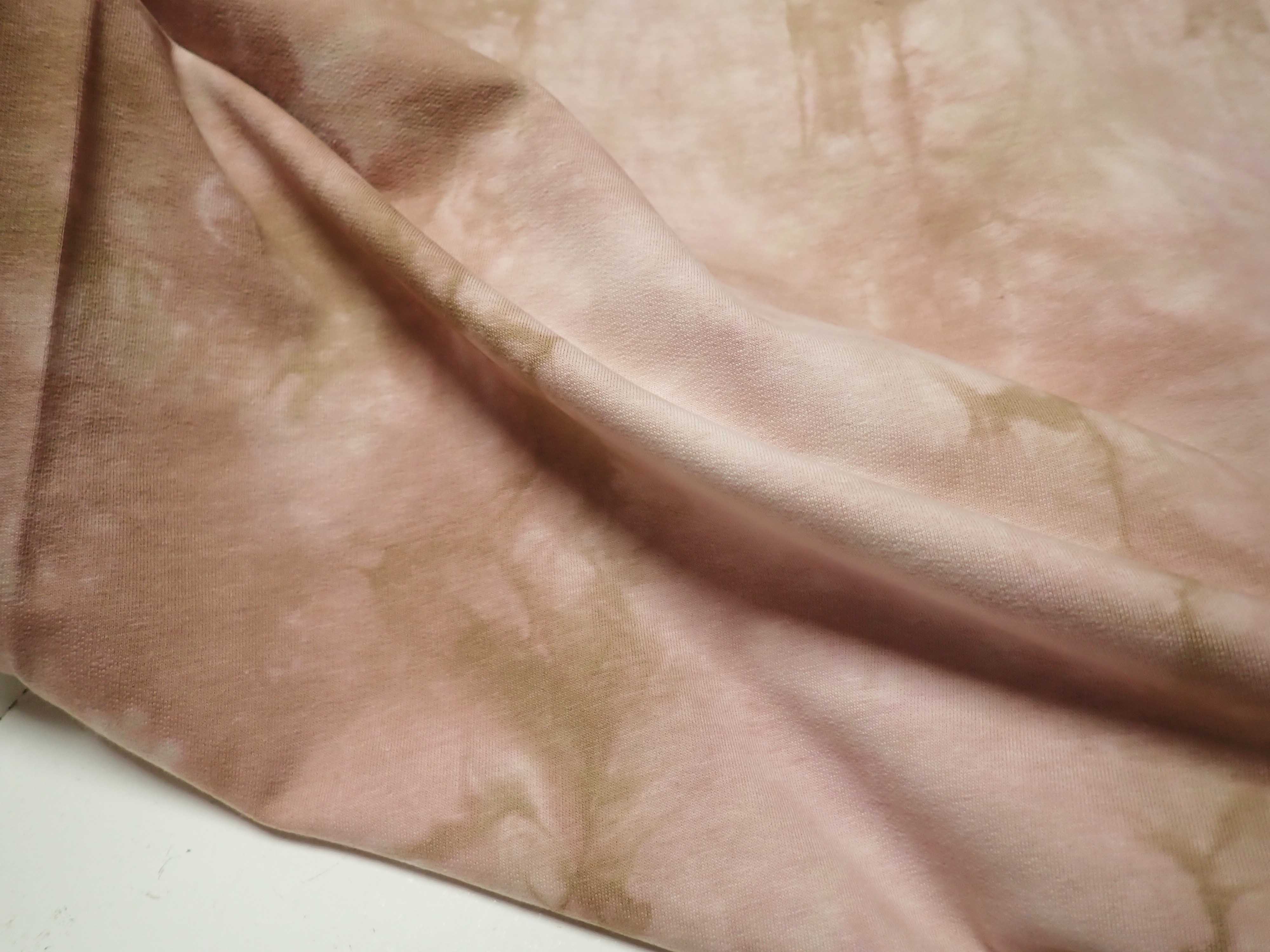 LÁTKA - TEPLÁKOVINA - BATIKA - STARORŮŽOVÁ + BÉŽOVÁ