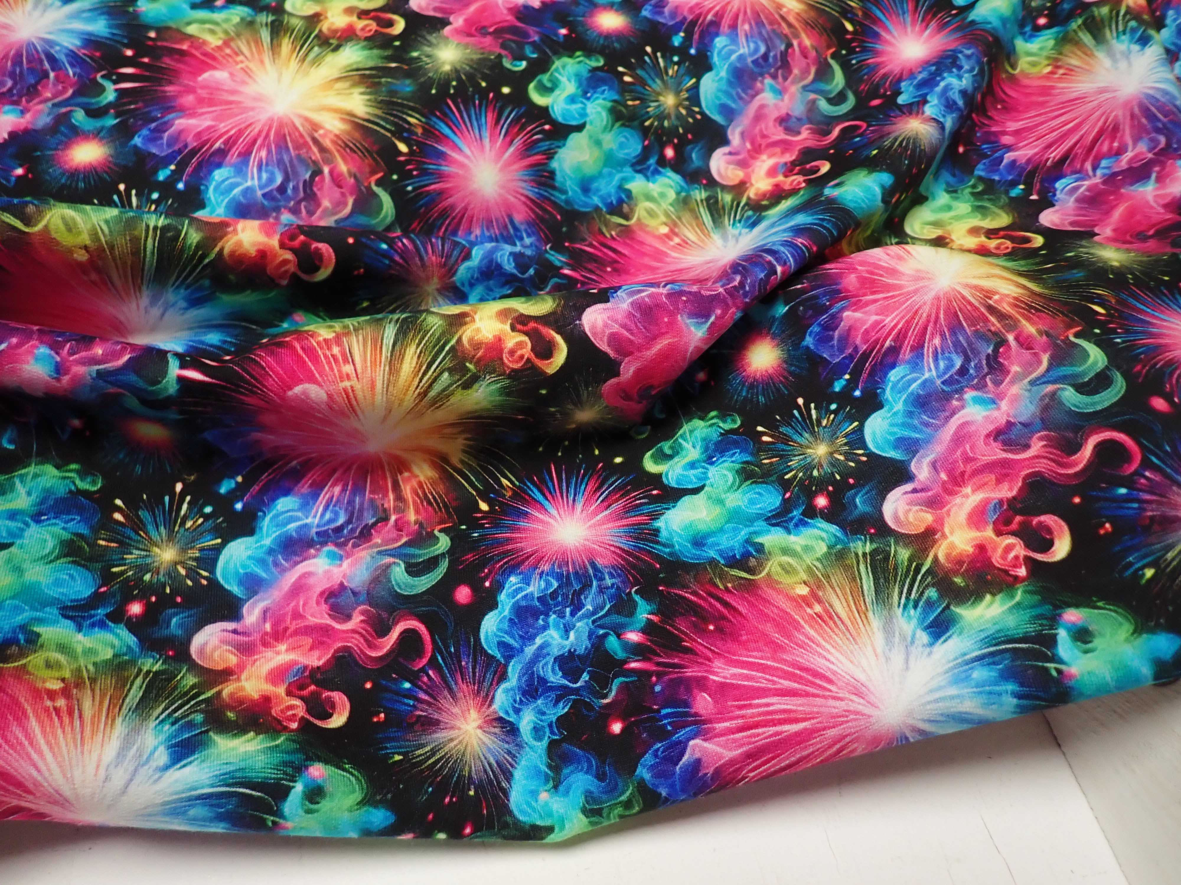 LÁTKA - TEPLÁKOVINA - FOTOTISK - DUHOVÁ