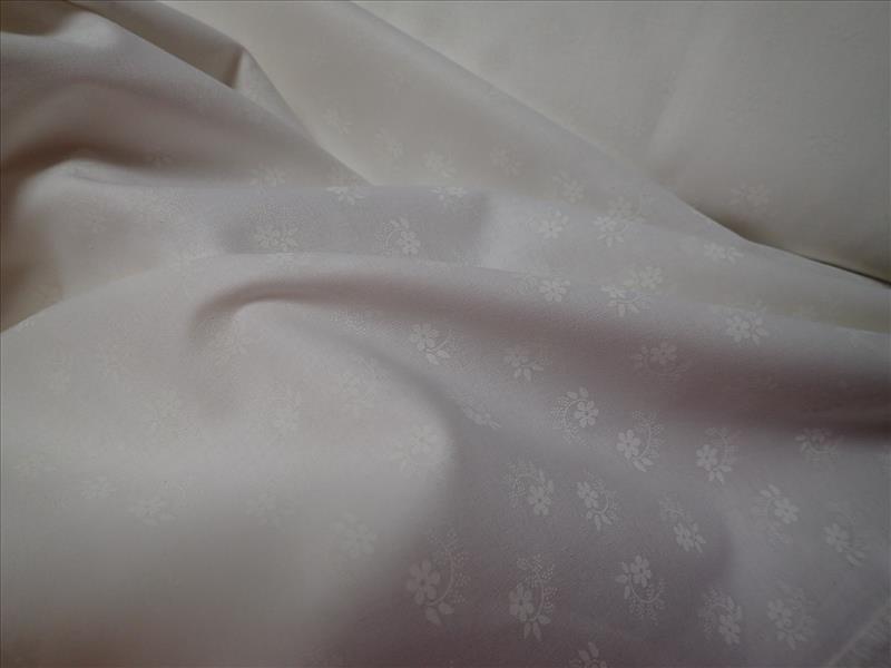 LÁTKA - BÍLÁ + BÍLÉ KYTIČKY