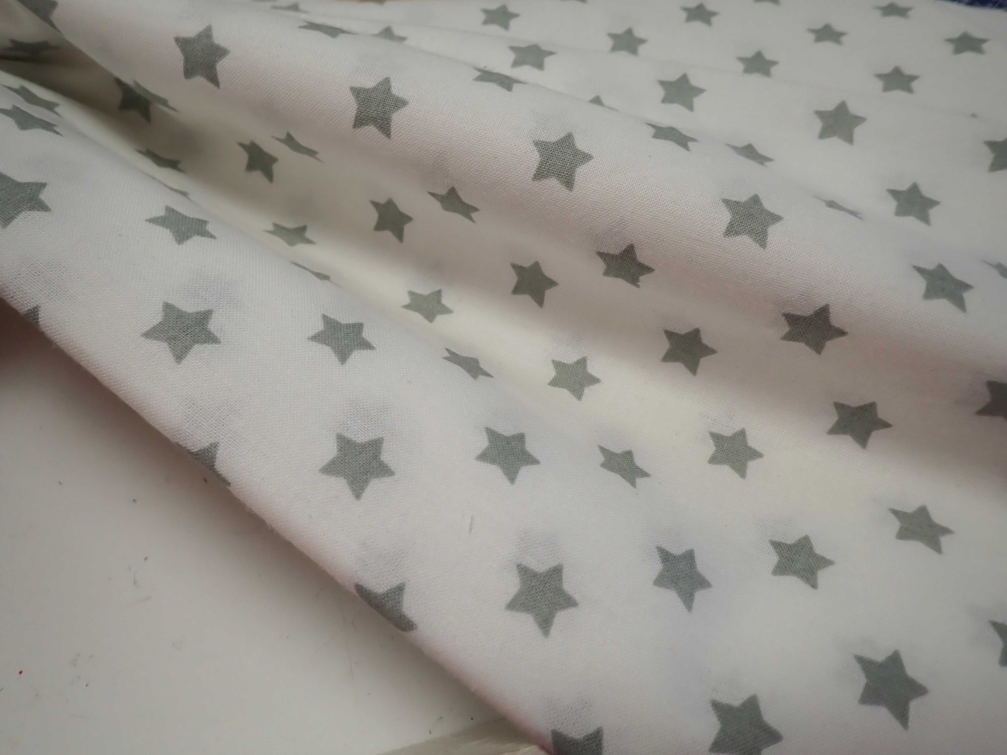 LÁTKA - BÍLÁ + ŠEDÉ HVĚZDIČKY