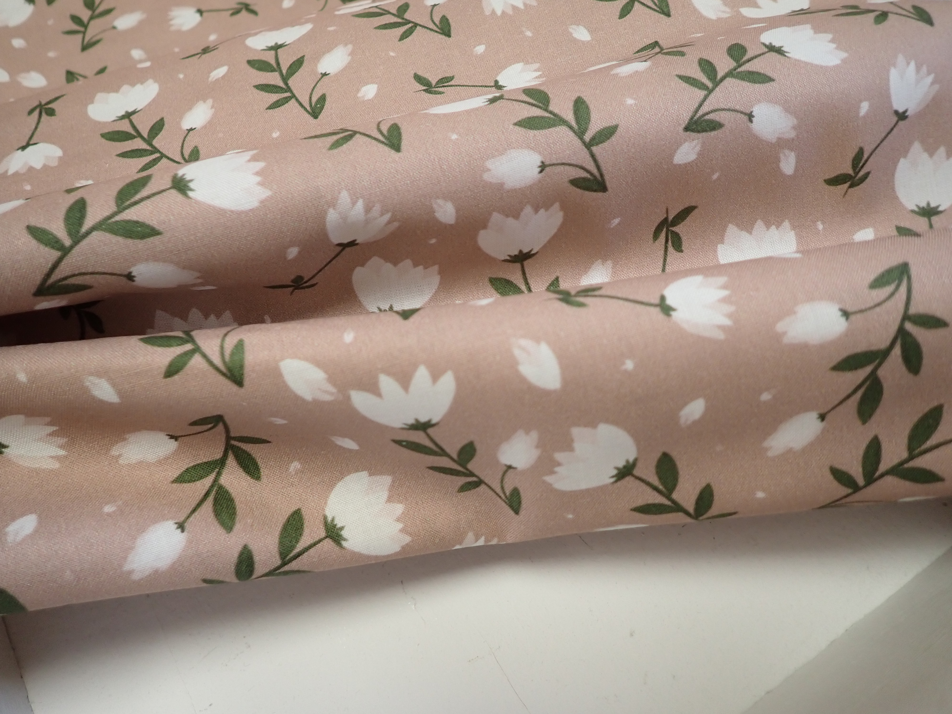 LÁTKA - FOTOTISK - STARORŮŽOVÁ + KYTIČKY