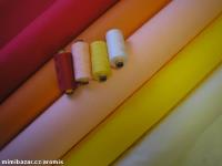 LÁTKA - JEDNOBAREVNÁ - BAVLNA - ČERVENÁ