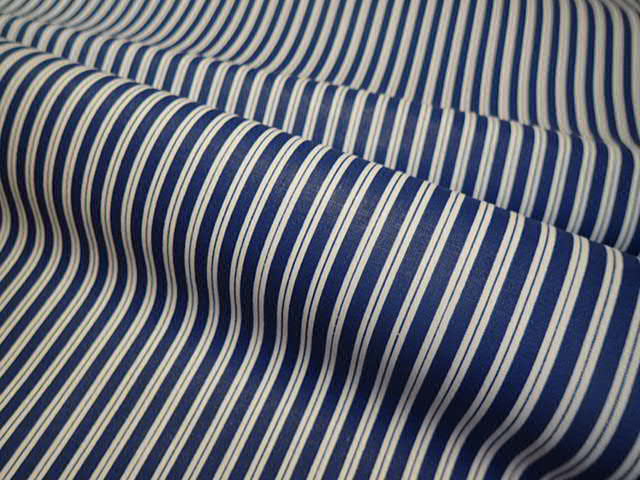 LÁTKA  - TMAVĚ MODRÝ PROUŽEK